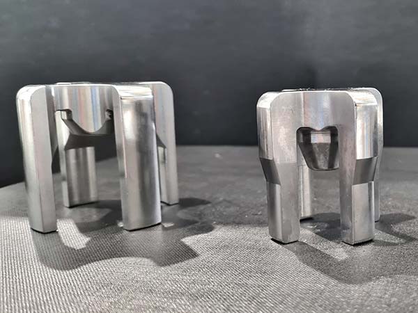 titanio-alluminio-peek-lavorate-in-torneria